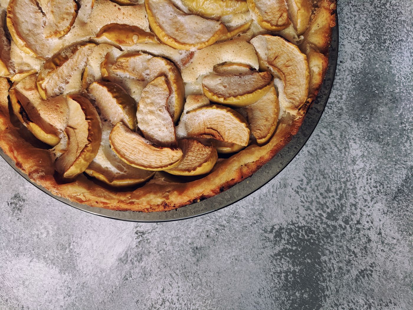 Rustic open apple tart