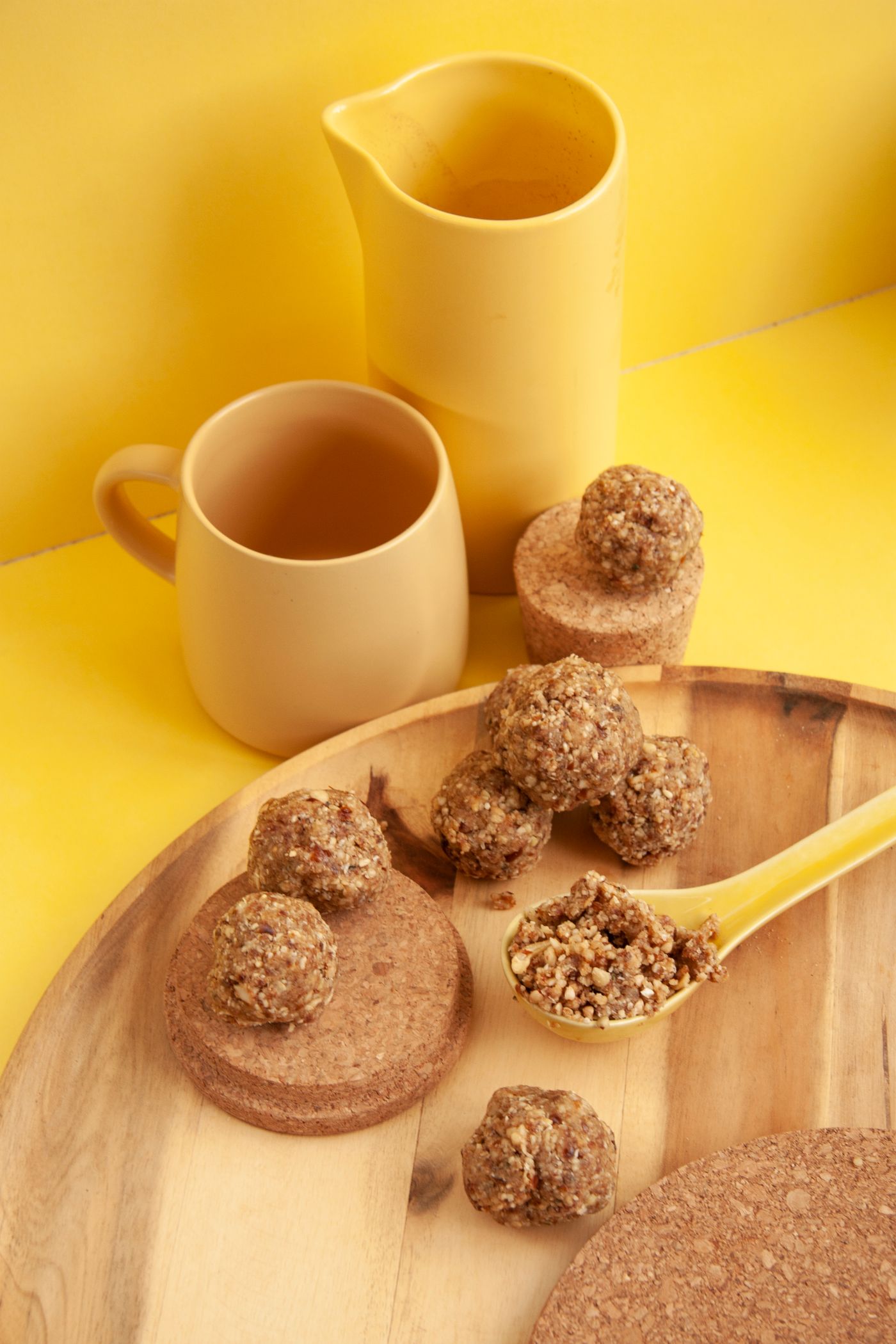 No-bake oat & nut bites