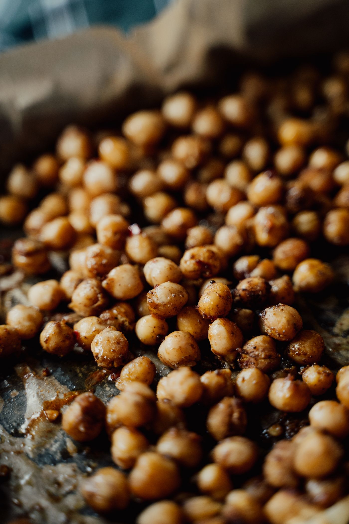 Crunchy paprika chickpeas
