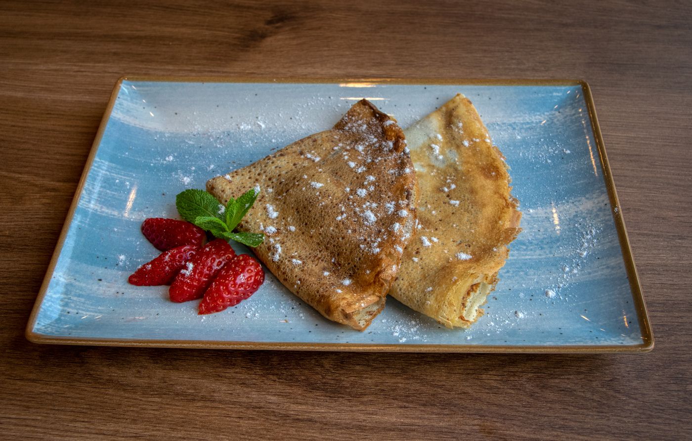 Strawberry crepes